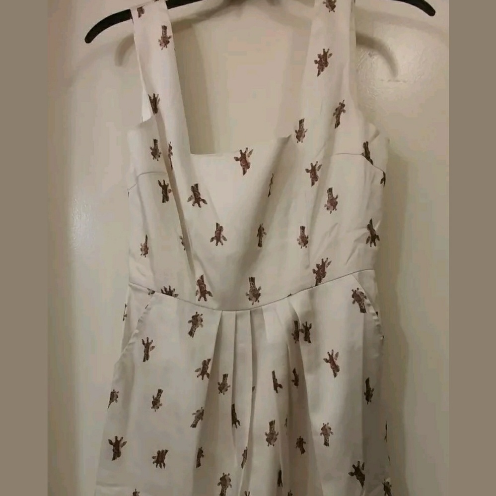 Under Skies Giraffe Dress Size S